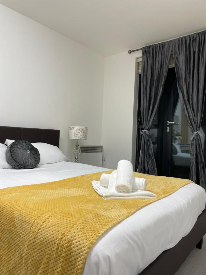 Wharf Inn Premier Apartment Central Manchester - Free Private Parking ภายนอก รูปภาพ