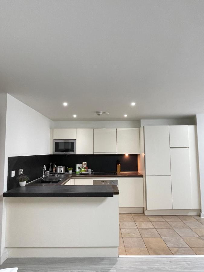 Wharf Inn Premier Apartment Central Manchester - Free Private Parking ภายนอก รูปภาพ